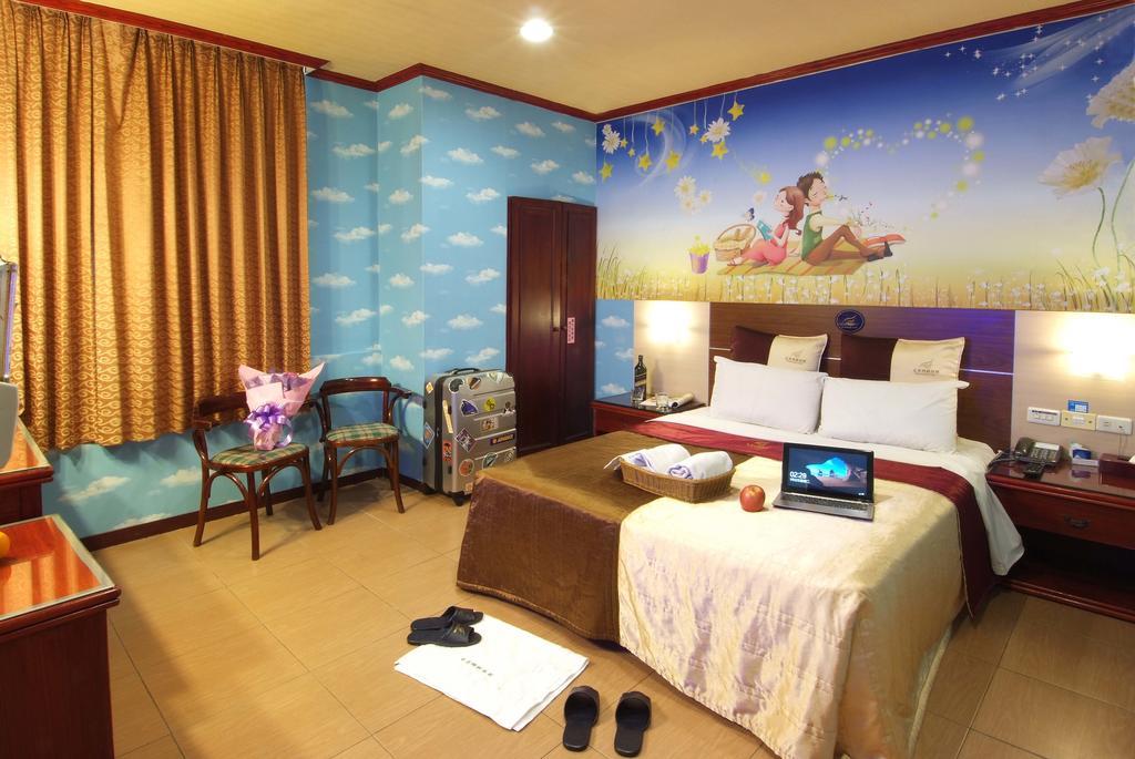 Golden Swallow Hotel Hsichu-stad Kamer foto