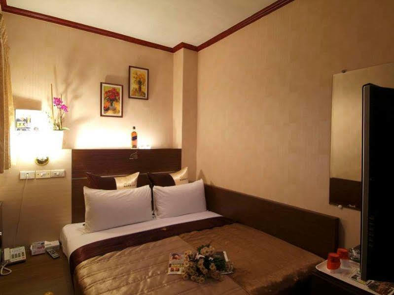 Golden Swallow Hotel Hsichu-stad Buitenkant foto