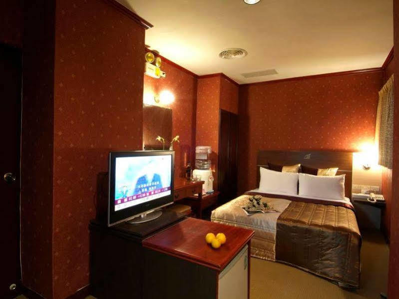 Golden Swallow Hotel Hsichu-stad Buitenkant foto